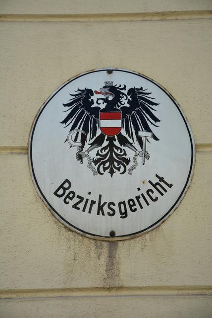 Mit einem Dringlichkeitsantrag der Tiroler Grünen und der ÖVP Tirol wird der Bund vom Tiroler Landtag aufgefordert, ein klares Bekenntnis für den Erhalt der bestehen Gerichtsstruktur abzugeben.