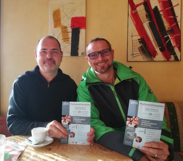 Landesobmann Clemens Costisella ( links ) mit Moderator Roland Schurian ( rechts )