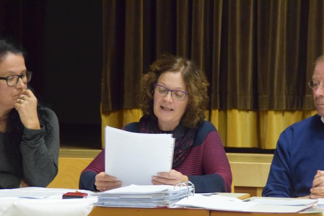 Schriftführerin Brunhilde Falch verlas das Protokoll der letzten Generalversammlung. | Foto: Siegele
