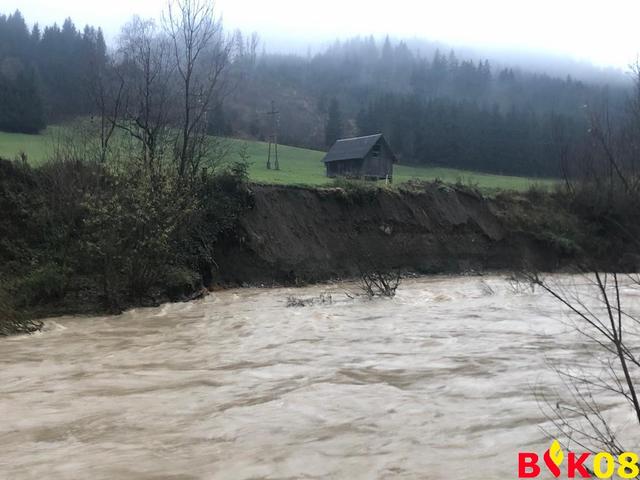 Die Gurk führte 30-jährliches Hochwasser. | Foto: BFK08