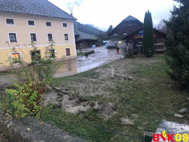 Bezirk St. Veit: Nun wird langsam sichtbar, was alles zerstört wurde. | Foto: BFK08
