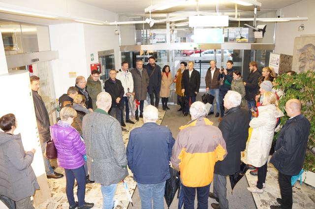 Knapp 30 Teilnehmer waren beim Startschuss der Ideenwerkstatt im Rathaus dabei. | Foto: Almer