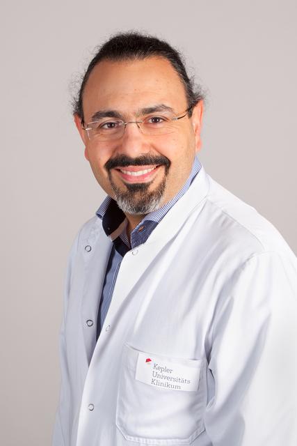 Primar Kurosch Yazdi, Vorstand der Klinik für Psychiatrie mit Schwerpunkt Suchtmedizin