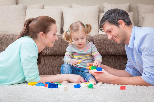 Eine aktuelle IMAS-Studie zeigt: Viele Eltern würden gerne mehr Zeit mit ihren Kindern verbringen. | Foto: Detailblick/Fotolia