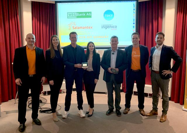 Salamatex und TEN31 stellen das Crypto Payment System von Salamantex für den deutschen Markt vor:
v.l.n.r. Alexander Krätschmer, Head of Sales Salamantex; Veronika Ferstl, Director Blockchain Adoption TEN31 Bank; Matthias von
Hauff, CEO WEG Bank und TEN31; Jasmin Schierer,, Head of Marketing Salamantex; Stephan Schmidt, Head of Sales Ingenico,
Tobias Lamp, Country Manager Germany Salamantex; Matthias Dietrich, Key Account Manager Salamantex