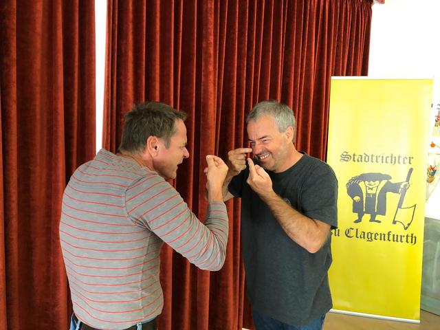 Stadtrichter-Spielleiter Harald Janesch und Hofrat Erich Preckl sowie viele weitere Stadtrichter übten heuer bei erstem Theaterworkshop intensiv an ihrer Mimik für das Stadtgerücht 2020