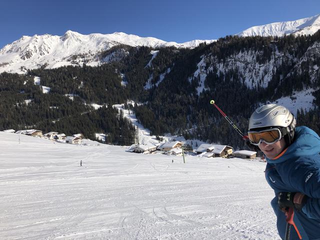 Nein, der Grünberglift in Navis läuft noch nicht. Aber Bgm. Lukas Peer träumte schon im vergangenen Winter davon, im Talschluss neue sportliche Akzente zu setzen. | Foto: Kainz