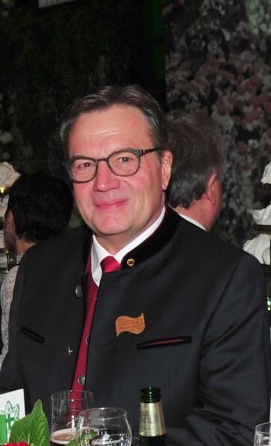"Bei einem Vorhaben dieser Dimension ist die lokale Bevölkerung einzubinden", agt LH Günther Platter.