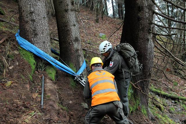 Der Felsbrocken konnte heute abtransportiert werden, die Zivilschutzwarnung ist aufgehoben | Foto: Österreichisches Bundesheer