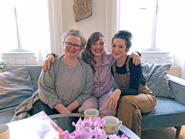 Die drei Freundinnen Asta Krejci-Sebesta, Tatjana Lukás und Jasna Hörth (v.l.) sind die Stimmen von "Drama Carbonara".