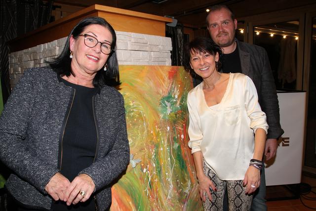 Gabriele Pohla-Gubo, Petra Gassner und Künstler Marcus Lackner.