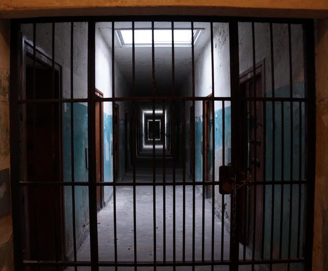 Im Bunker wurden Häftlinge in Einzelhaft festgehalten, teilweise monatelang, in völliger Dunkelheit. | Foto: Rüggeberg