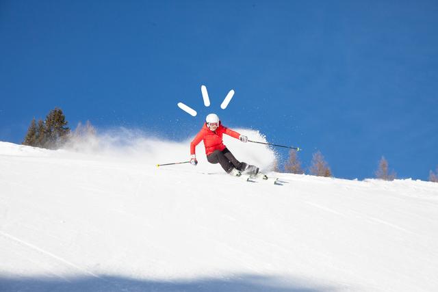 Am 6. Dezember öffnet das Skigebiet rund um die Biosphärenparkbahn Brunnach. Sonnenschein-Momente für Ski-Genießer.