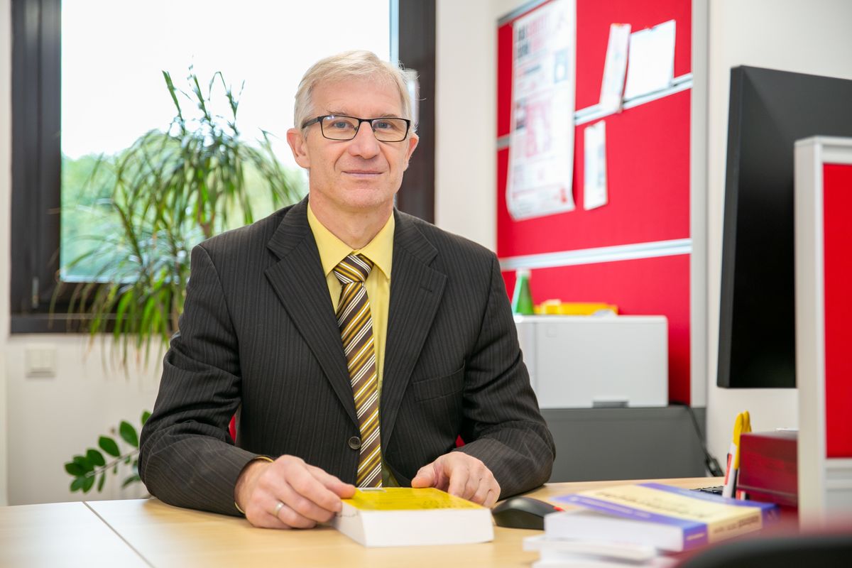 Arbeiterkammer Kein Gesetzlicher Anspruch Auf Weihnachtsgeld