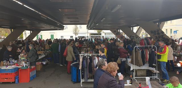 Am Hofbauerplatz kann wieder geschmökert werden.