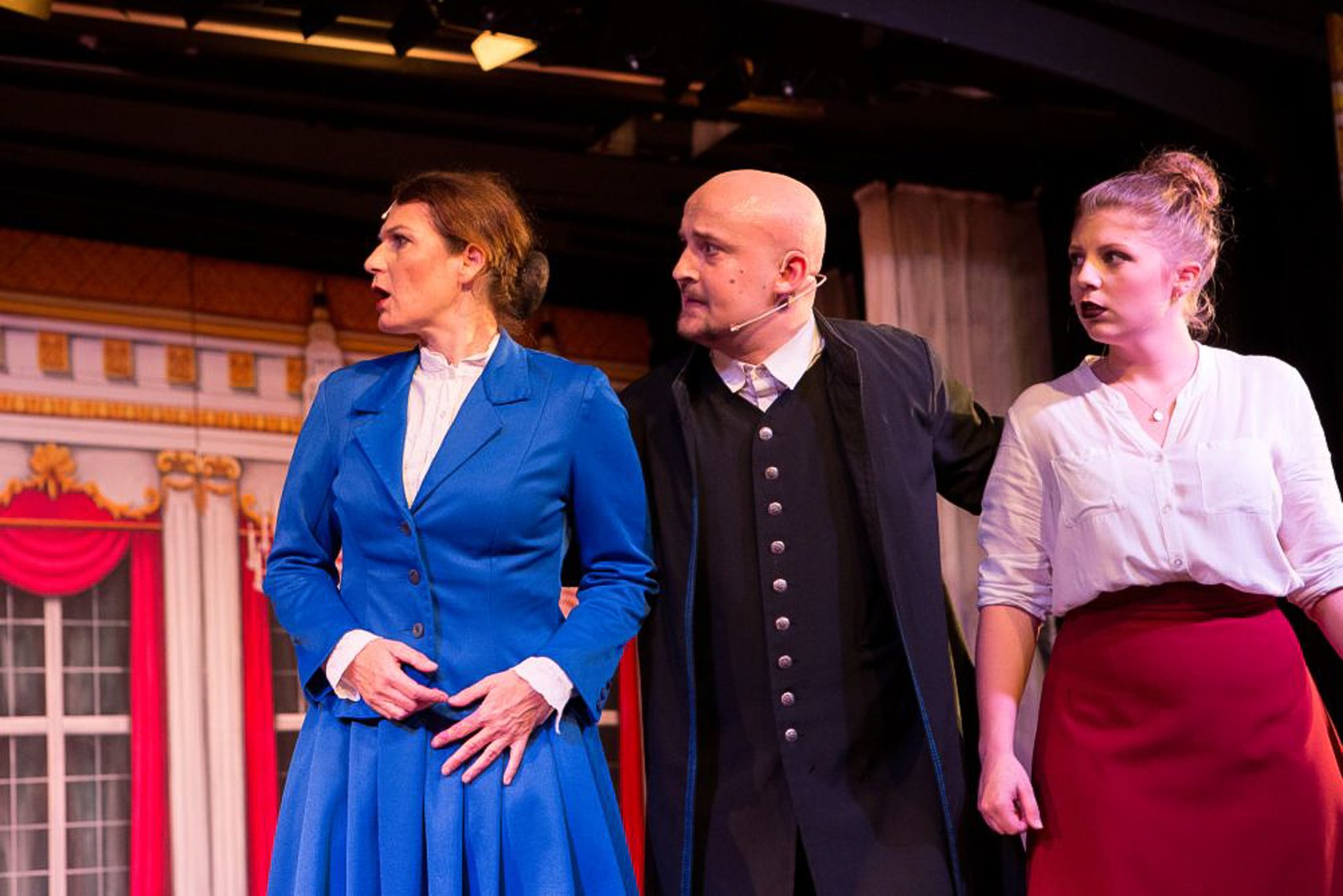 Theater Im Neukloster Des Kaisers Neue Kleider Wiener Neustadt 