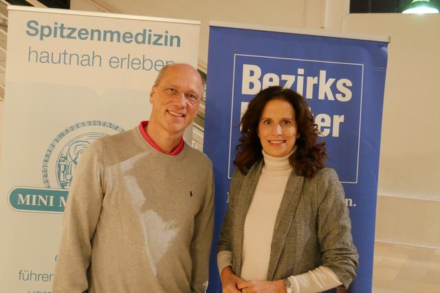 Referent Peter Mikosch mit Moderatorin Alice Herzog.