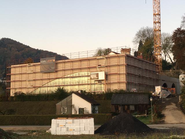 Die Sanierung der Neuen Mittelschule in Wildon schreitet wie geplant voran.