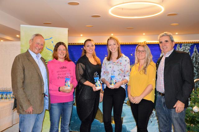Gerold Dautzenberg (Präsident NÖ Pferdesportverband), Tina Madensky, Karoline Löffler, Laura Altschach, Cornelia Plocek (Vorstandsmitglied/Kassier Ländliche Reiter NÖ), Johann Reisenthaler (Präsident Ländliche Reiter NÖ)