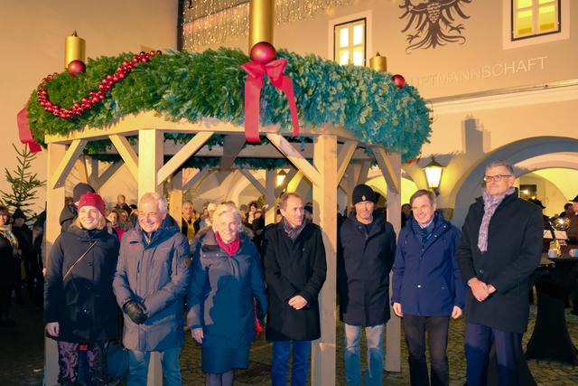 Viktoria Veider-Walser, Josef Burger, Signe Reisch, Walter Zimmermann, Manfred Hofer, Anton Bodner, Klaus Winkler (v. li.).