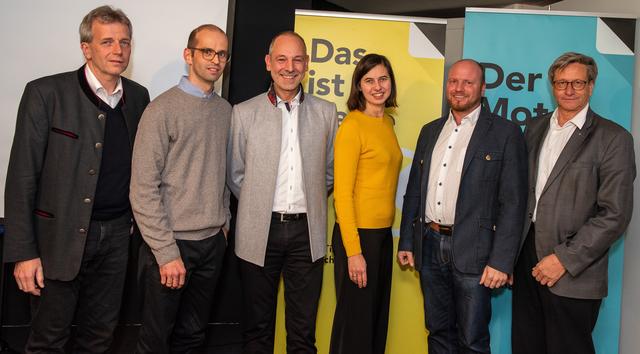 Der neue WB-Bezirksobmann Christian Strigl (3.v.l.) mit seinem Team: Walter Barbist, Christian Hammerle, Andrea Speckbacher, Florian Schennach und Reinhard Schretter (v.l.).