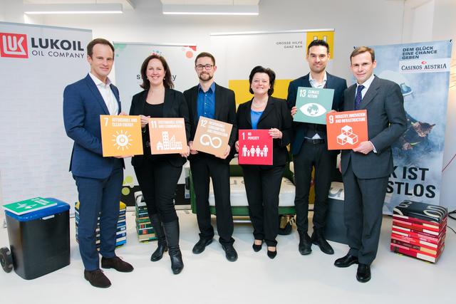 Die Förderer: Markus Wölbitsch, Eva Bertalan, Johannes Gorbach, Sabine Geringer, Ionut Diaconu und Robert Gulla (v.l.) | Foto: Wiener Hilfswerk/Veronika Steinberger