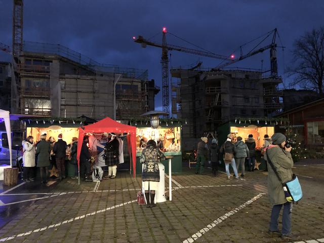 Klein und fein präsentierte sich der Adventmarkt an der Josef-Rehrl-Schule.