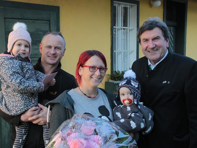 Einen Wassermann können Überraschungen nicht aufregen: Nele, Andreas, Katharina und Lilo Mesch, Franz Hopfgartner (v.l.)