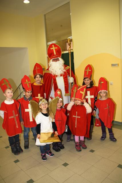 Der Nikolaus besucht am 6. Dezember das Forum Kalsdorf.