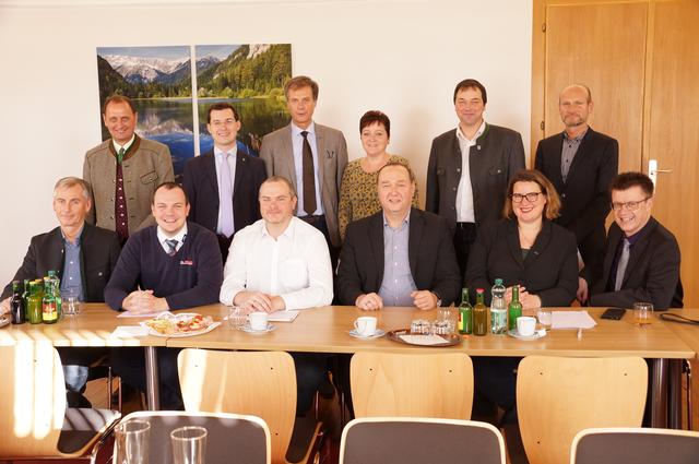 Die Präsentation der neuen GmbH in Turnau erfolgte durch Vertreter der MVG und der betroffenen Gemeinden.
