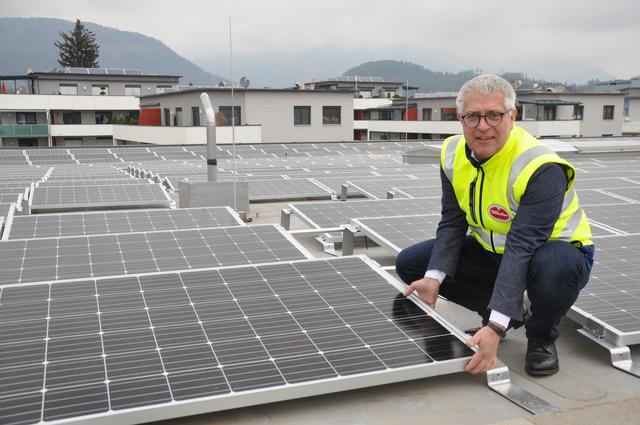 Mit  3.286 Photovoltaik-Modulen auf 5.400 Quadratmetern Fläche verfügt die Vereinigte Kärntner Brauereien AG über das größte innerstädtische Solarkraftwerk Österreichs. | Foto: VKB AG
