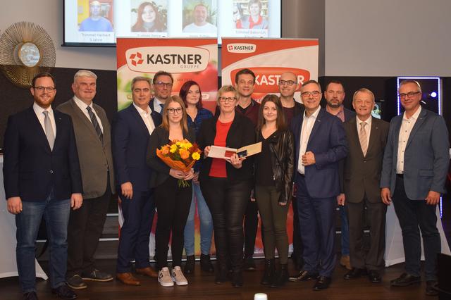 Christian Jaritz, Christian Dvorak, Prok. Andreas Hackl, Franz Michael Nechansky, Jennifer Funke, Petra Furtner, Klaudia Trimmel-Babonich, Günther Rathmann, Jasmin Fiedler, Herbert Trimmel, KR Christof Kastner, Imrei Zoltan, Prok. Franz Brixner, Prok. Alfred Hackl (v.l.)
