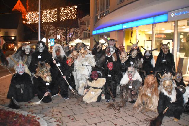 Die Kinderkrampusgruppe Hermagor durfte den diesjährigen Krampuslauf eröffnen.