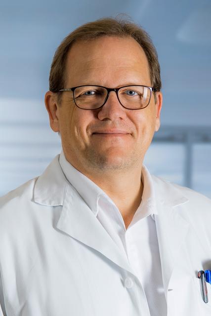 Primar Thomas Keintzel, Leiter der Abteilung für Hals-, Nasen- und Ohrenkrankheiten am Klinikum Wels-Grieskirchen