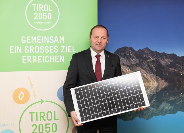 Die Landwirtschaftliche Lehranstalt Rotholz ist einmal mehr Vorreiter. Im Frühjahr wird auf dem Areal die bereits fünfte PV-Anlage installiert.