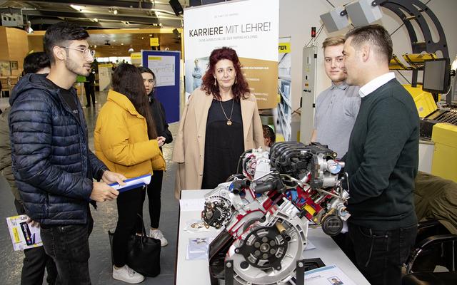 Top: Interessierte konnten sich am Stand des Unternehmens Pappas bestens informieren. | Foto: SSI Schäfer