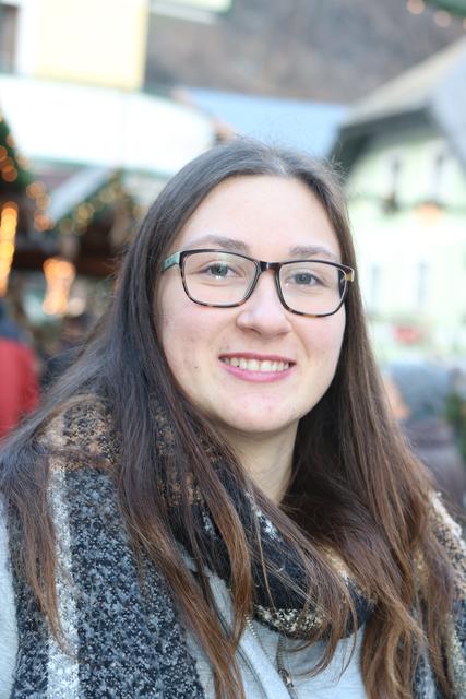 "Ich würden den Nikolaus meinem Bruder Armin schicken, weil er dieses  Jahr brav war." (Laura Hinterschweiger, Lehrling als Hotelfachfrau)