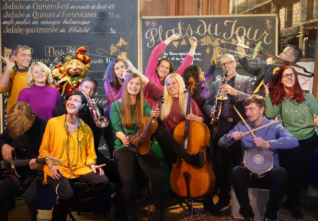 Das mehrköpfige "Ensemble Instrovocal" veröffentlichte ein Weihnachtsalbum. | Foto: Holzinger