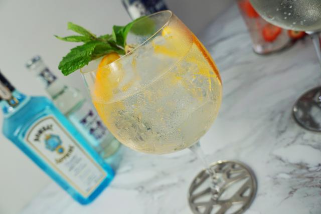 Echt britisch: Gin Tonic beim Brexit-Brunch im Liebling.