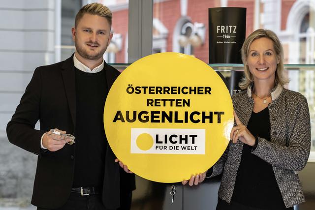 Spendenaktion: Fritz Wutscher jun. und Sabine Prenn unterstützen das Projekt. | Foto: sehen!wutscher