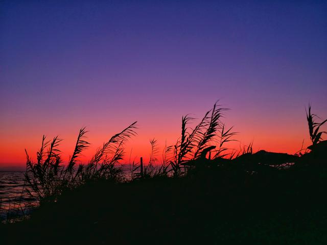 Zakynthos: der Himmel war wirklich so rot (ca. 20 Minuten bevor die Sonne über dem Horizont erschien)