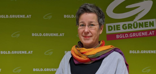 Grünen-Landessprecherin Regina Petrik zeigt sich grundsätzlich über die Klimastrategie erfreut, hat aber einige Kritikpunkte anzumerken – vor allem in den Bereichen Verkehr und Raumplanung.