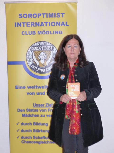 Orange the World - ein Aufruf des Soroptimist Club Mödling, die Gewalt an Frauen zu stoppen  | Foto: Linda Wallner-Coen