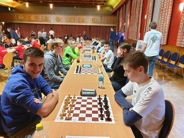 Einblick in den Turniersaal, links: Bauer Sebastian | Foto: Schach LV OÖ