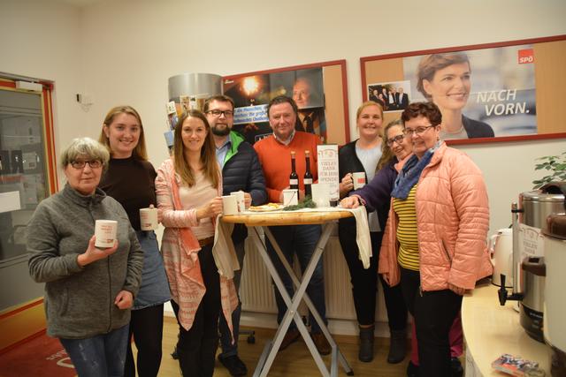 Die Scheibbser SPÖ sammelte für die Frauenhäuser.