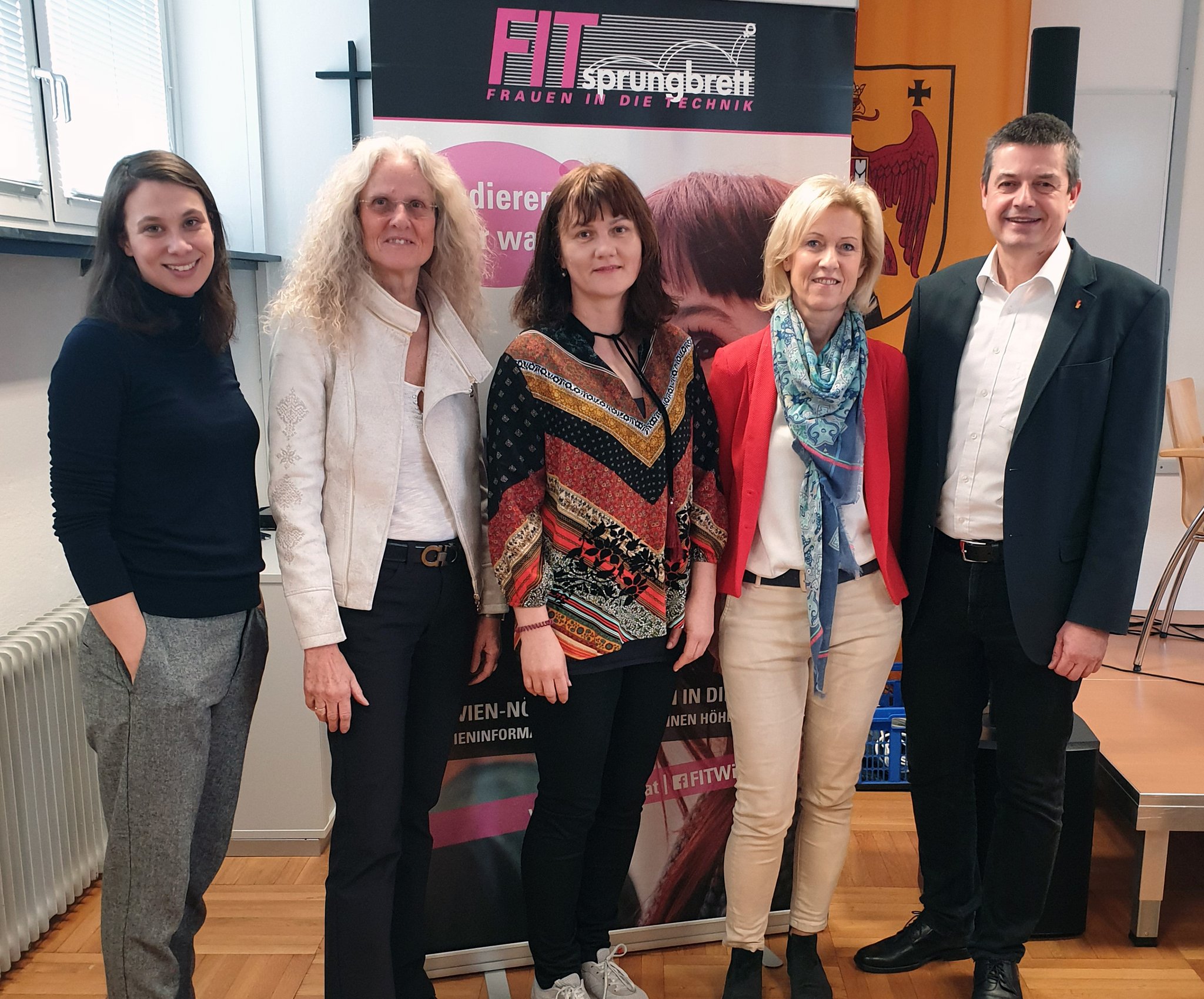 Kematen an der ybbs singles umgebung. Eisenerz frauen aus kennenlernen. Partnersuche senioren aus anthering. Mdchen kennenlernen aus meiningen. Wo mnner kennenlernen in pinkafeld - Sex treff in Mrkisch Buchholz