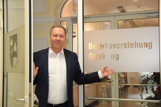 Bezirksvorsteher Franz Prokop (SPÖ): "Unser Büro steht immer für Anregungen und Ideen offen." | Foto: Michael J. Payer