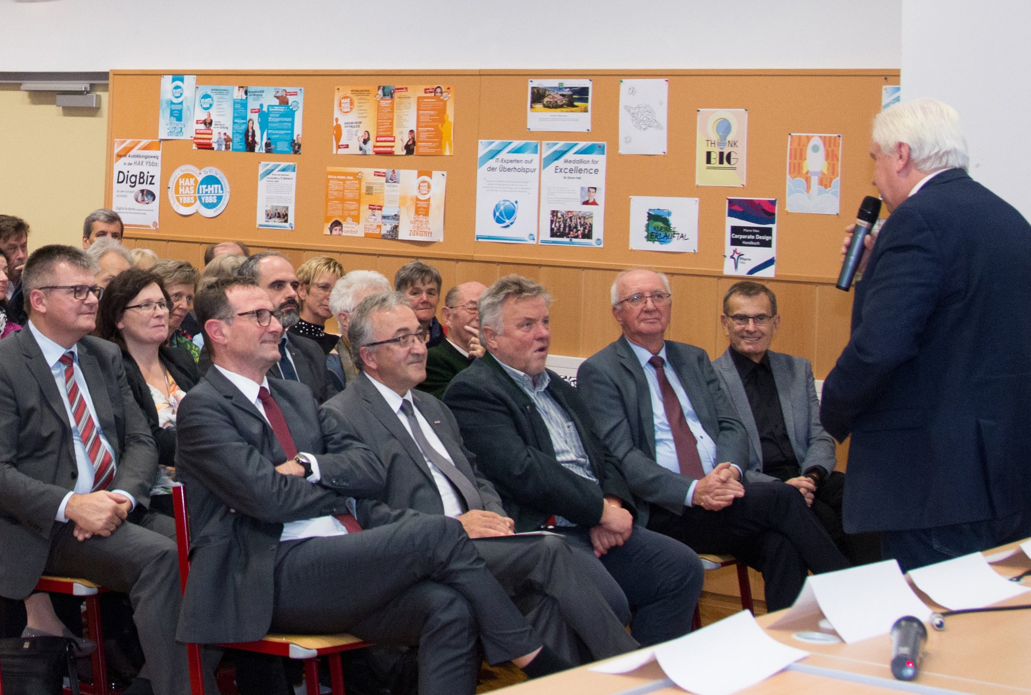 50 Jahre Handelsschule Ybbs Von einer Schule des Fonds der Wiener