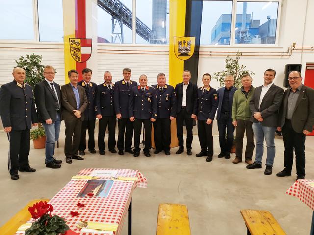 Nach neunmonatiger Bauzeit konnte das neue Gerätehaus der Betriebsfeuerwehr Euro Nova übergeben werden.