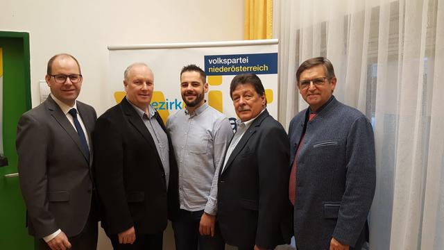 Bgm. Thomas Heissenberger, KdEÖ Vorsitzender Alfred Schwarz, Vorsitzender der Stadt Wiener Neustadt – Hannes Nagl, FCG-Vorsitzender Fritz Seiser, Landtagsabg. Franz Rennhofer.